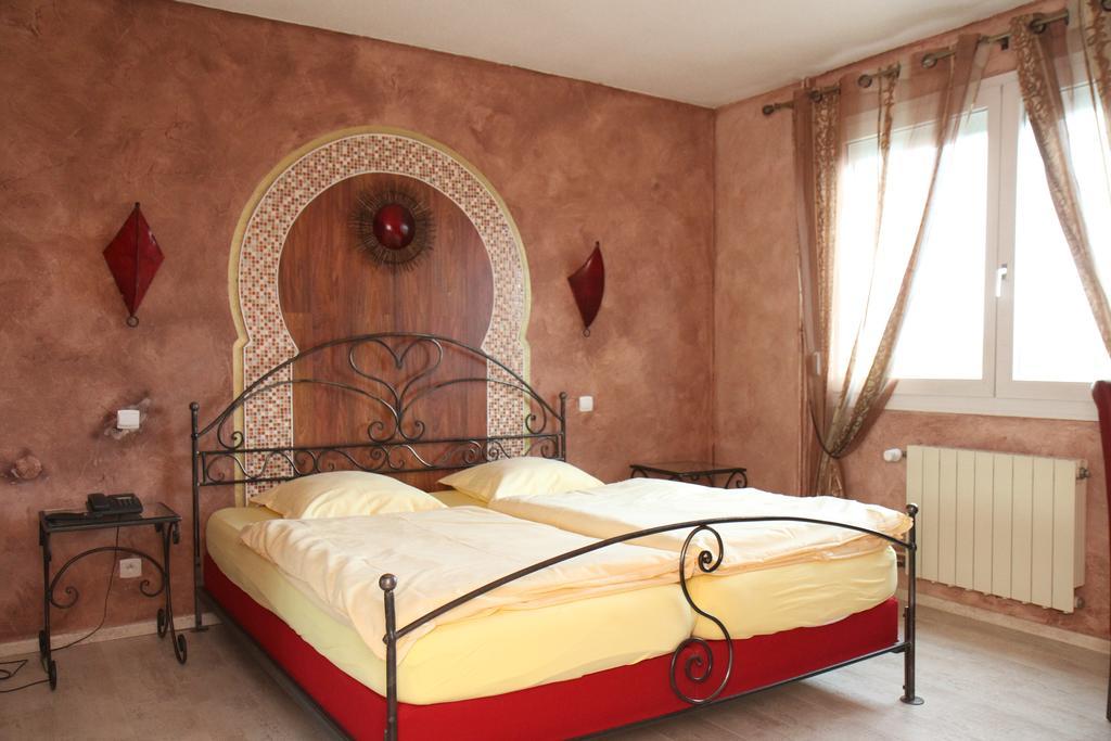 Hotel Restaurant Champ Alsace Haguenau Esterno foto